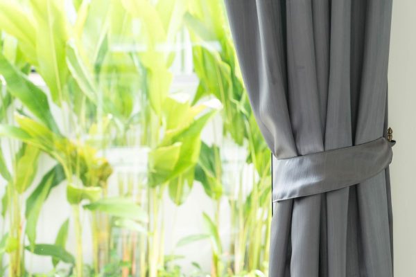 What Are Soundproof Curtains