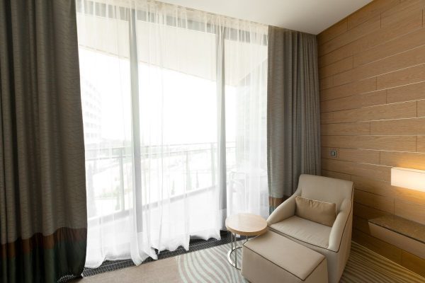 Why Noise Reducing Curtains Are Becoming Popular in Singapore